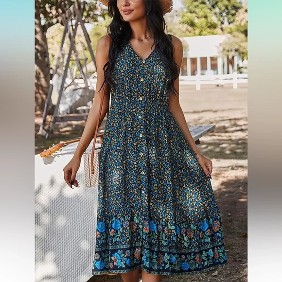 Bohemian floral dress with faux button front. Size medium. - Picture 6 of 6